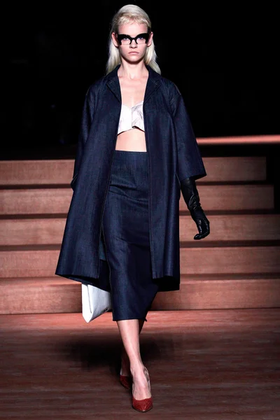 Look 4